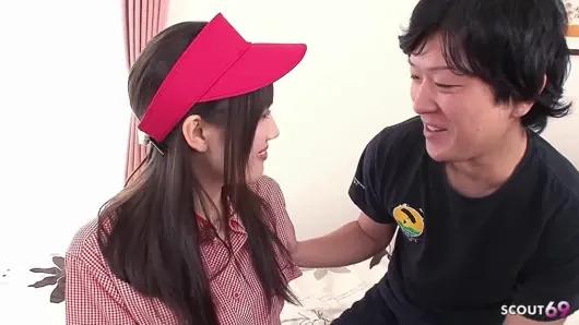 Naylon külotlu çoraplı utangaç Japon barmen sansürsüz jav dölleme oyuncu seçmelerinde sikişiyor