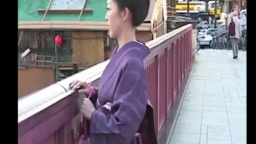 P128G01 A Showa-era erotic drama where men and women, and women intertwine, unfold on Tokyo’s yakatabune (houseboats)!　