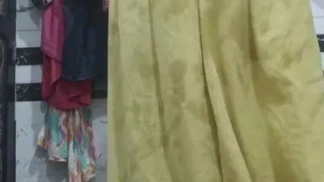 Priya bhabi pazar günü banyo videosunu tadını çıkarıyor