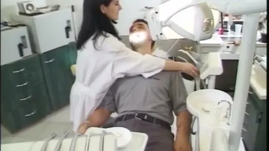 Seksi Alman nymphos ve şehvetli erkeklerle aşırı yarak sikişi