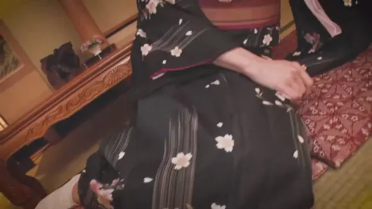 Siyah yukata olgun kadın kaplıca otelde adamla seks var