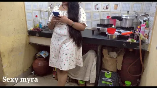 Stepmom’s new dress mai chudayi kichen mai