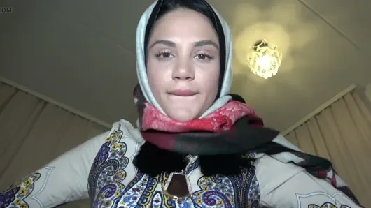 Tesettürlü Evli Kız Üvey Erkek Kardeşi Tarafından Sikiliyor