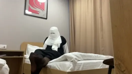 Türk üvey anne üvey oğlu için külotlu çorapla mastürbasyon yapıyor