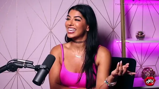 Yoğun bakım hemşiresinden Bollywood yetişkin yıldızına: Jasmine Sherni’nin vahşi kariyer anahtarı
